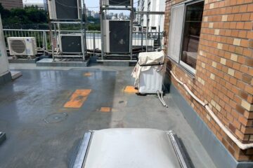 【屋上防水工事】東京都新宿区のテナントビル