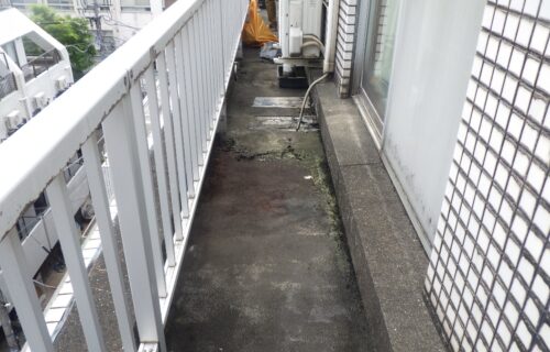 【バルコニー防水工事】東京都新宿区の賃貸マンション